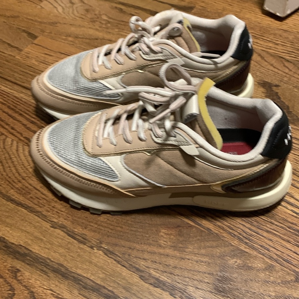 Hoff “Rapa Nui” sneakers, beige and burgundy